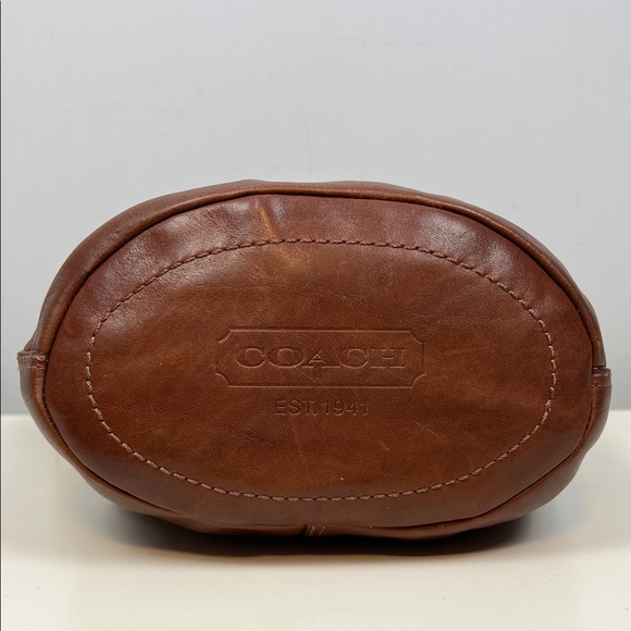 Coach Bleeker Smooth Vachetta Leather Whiskey Chunky Buckle Bucket Bag 11422 - Picture 4 of 16